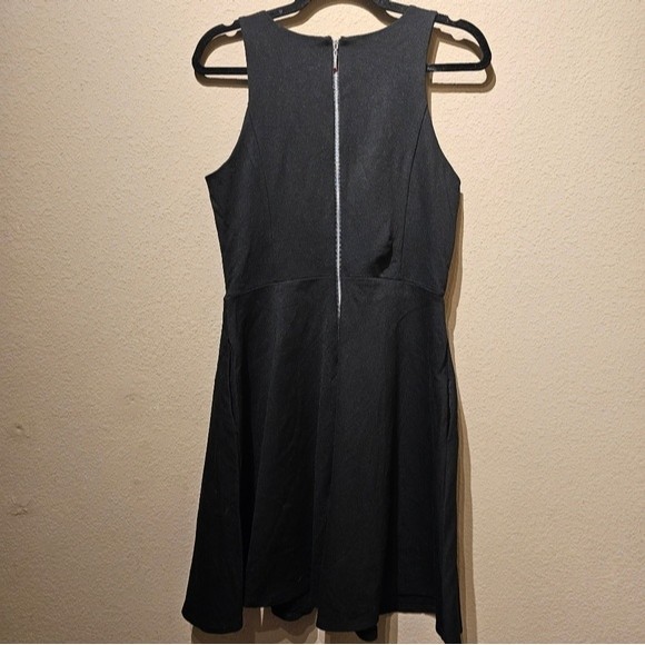 White House Black Market A Line High Neck Black Dress Size 10 - Picture 3 of 7